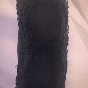 Lace black strapless bra